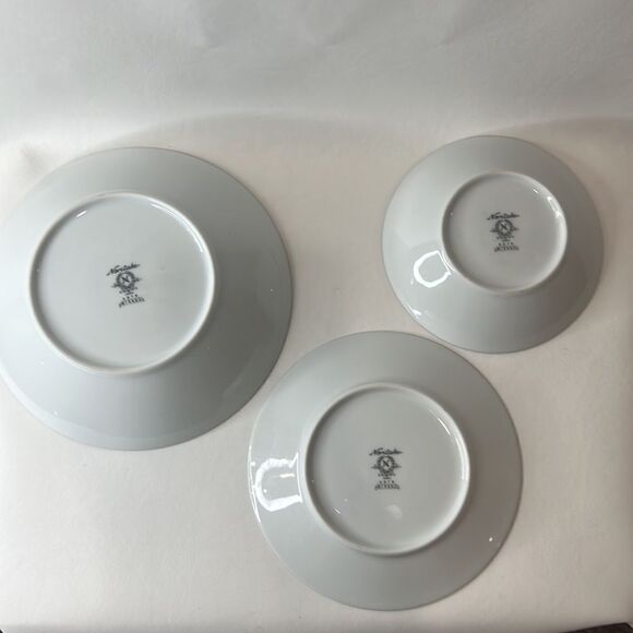 Noritake China 3 Piece Set Mirano, Japan Gray Floral Trim Silver White 6878 - Picture 3 of 6